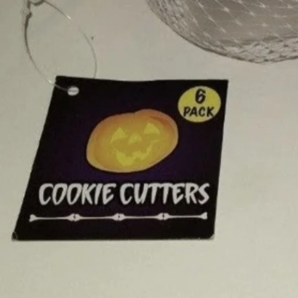 Halloween cookie cutters six count ghost pumpkin witch hat bat skeleton